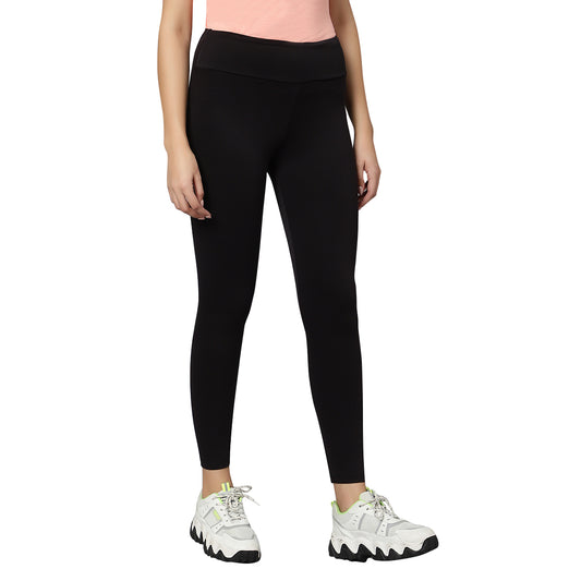 Nuva YogaPants - Black